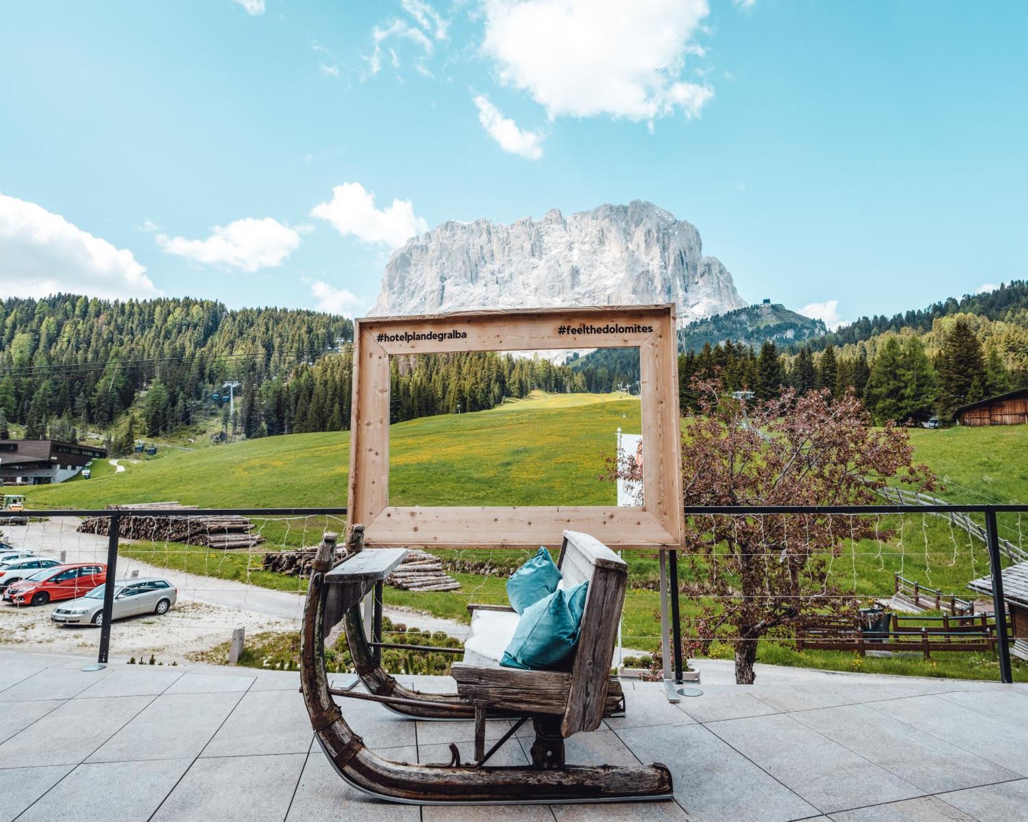 Hotel Plan De Gralba - Feel The Dolomites Selva di Val Gardena Eksteriør bilde
